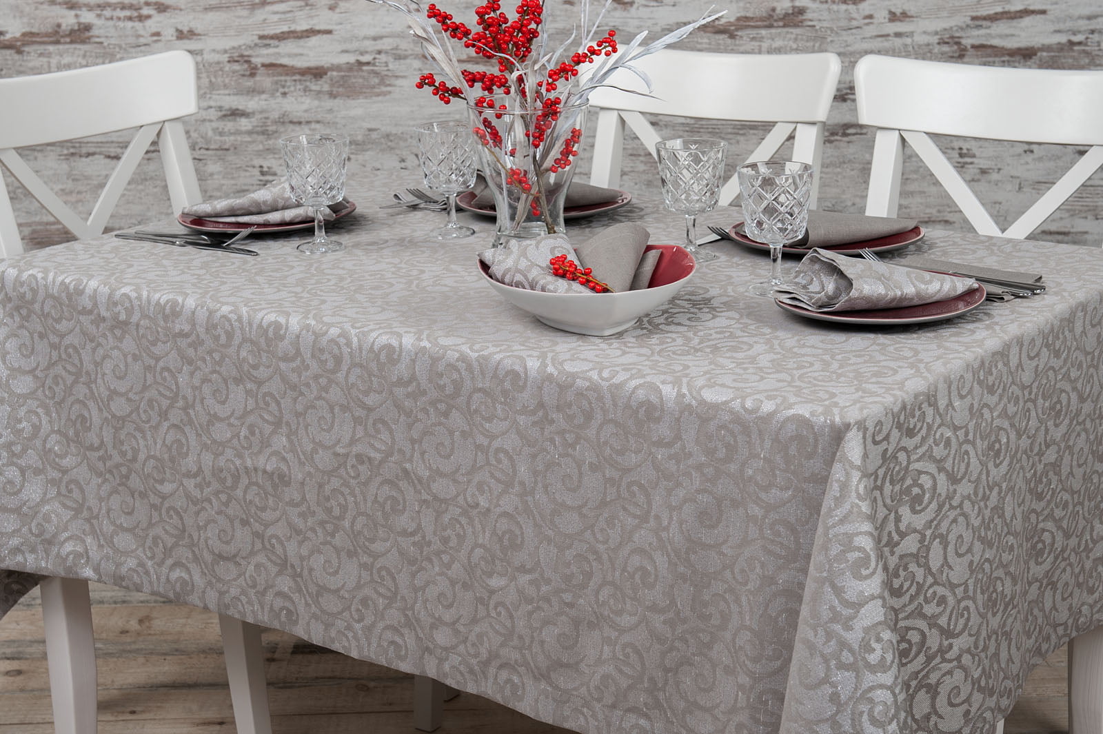 Pilka raštuota lino staltiesė