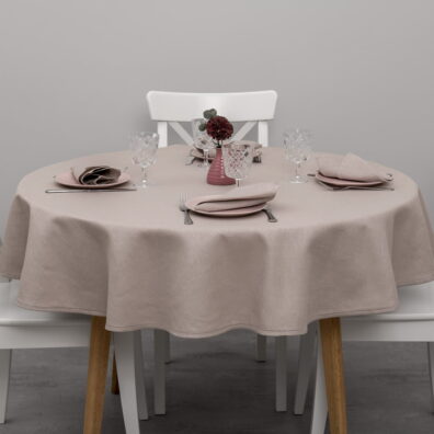 Apvali (ovali) pilkšvai rausva mereškuota puslininė staltiesė.