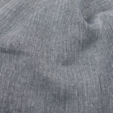 Eglutės raštu austas lininis audinys iš juodų ir baltų verpalų