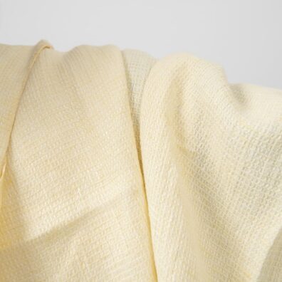Lininis gelsvas „vaflinis“ audinys, skalbtas tinka chalatams ir rankšluosčiams siūti