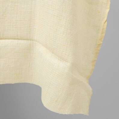 Lininis „vaflinis“ audinys, išaustas iš baltų ir gelsvų verpalų, skalbtas specialia technologija