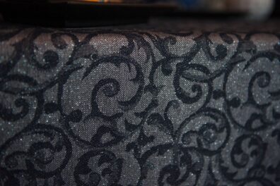 Žakardinis puslininis pilkas mėlynai raštuotas takelis