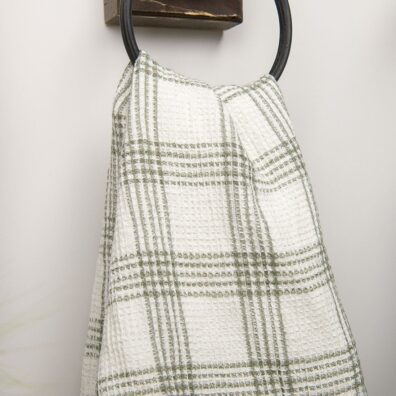 Puslininis baltas languotas rankšluostis