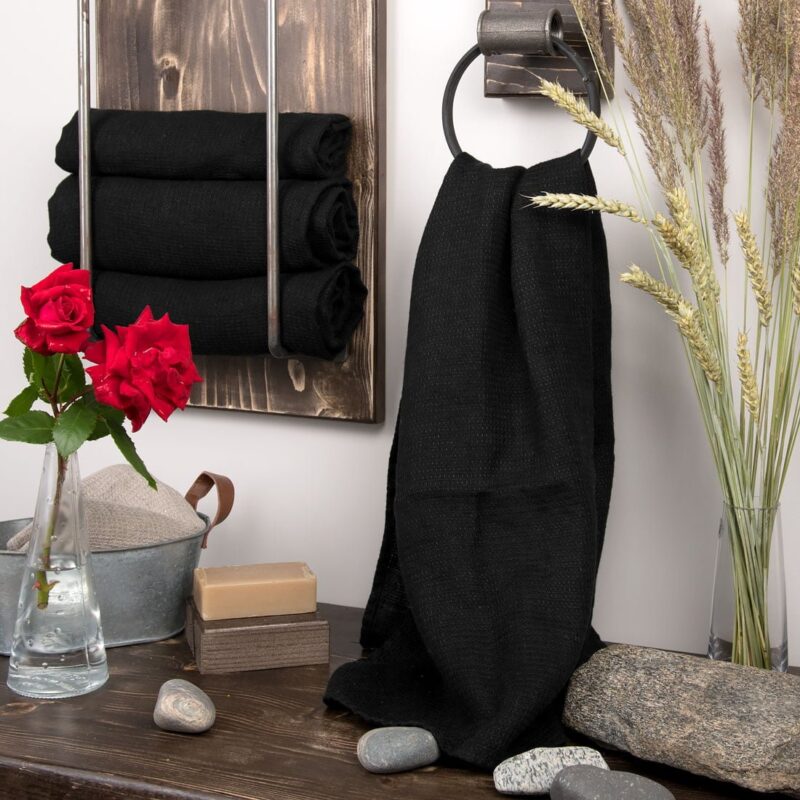 Lininis vonios saunos rank&scaron;luostis juodos spalvos.