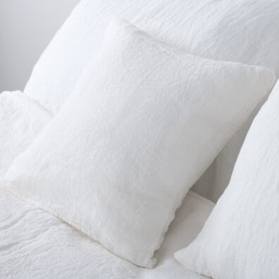 Lininė patalynė balta, pagalvės užvalkalas.