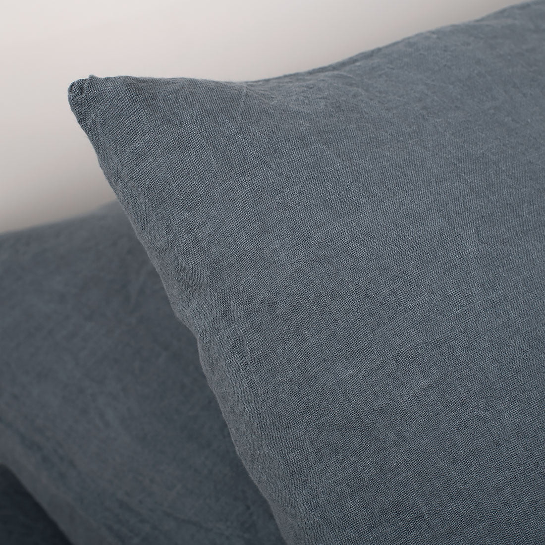 Lininė patalynė melsvai pilka, pagalvės užvalkalas.