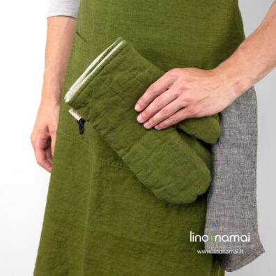 Lininė prijuostė žalia su kilpa rankšluosčiui pakabinti. Derančios virtuvinės pirštinės - Lino Namai