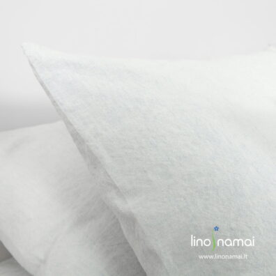 Puslininio audinio melsvai balti pagalvių užvalkalai