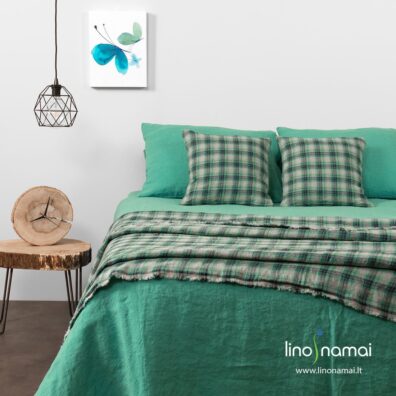 Lininė ryškiai žalia patalynė „Drugelis“