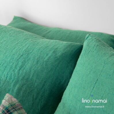 Lininis ryškiai žalias pagalvės užvalkalas