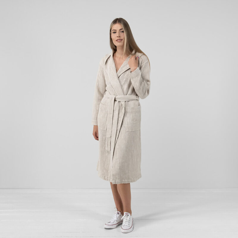 VERO šviesiai pilkas chalatas