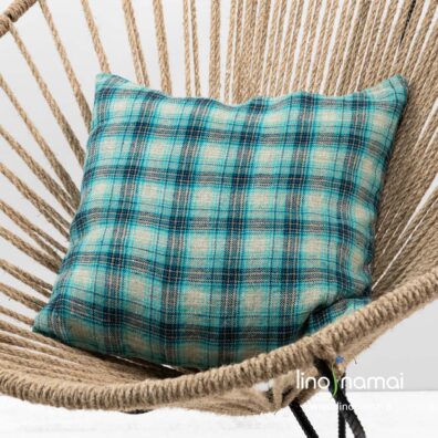 Lininis dekoratyvinės pagalvės užvalkaliukas žaliais langeliais