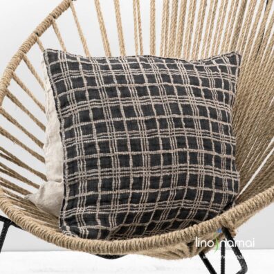 Lininis dekoratyvinės pagalvės užvalkaliukas pilkai languotas