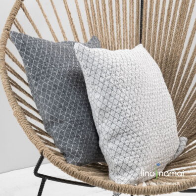 Lininis baltas pagalvėlės užvalkaliukas pilkais rombeliais
