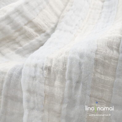 Melsvai-baltai dryžuotas lino - medvilnės pledas su kutais