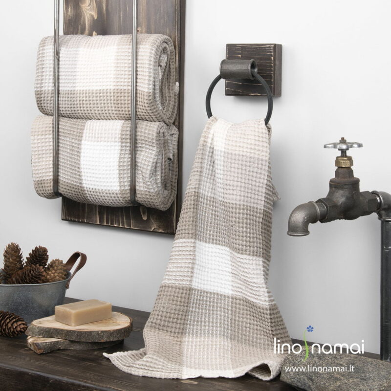 Puslininis rankšluostis smėlio spalvos langeliais