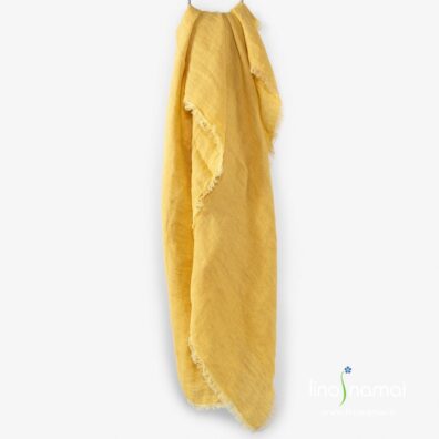 Lininė geltona skara su smulkiu audinio rašteliu