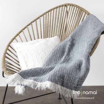 Lininis pledas mėlynai raštuotas