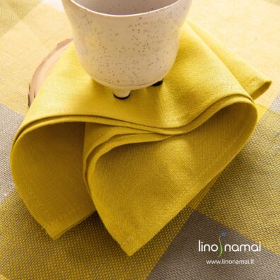 Servetėlė iš geltono lino-medvilnės audinio