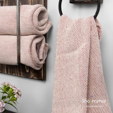 Lino - medvilnės sudėties rankšluostis iš tamsiai raudonų ir gelsvai baltų verpalų