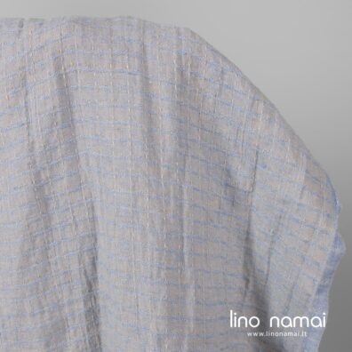 Lininis audinys langeliais, austas iš rusvai pilkų ir melsvų verpalų