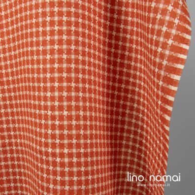 100% lino audinys raudonai languotas