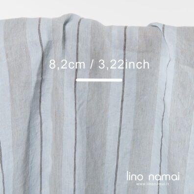 Minkštas skalbtas melsvas dryžuotas lino audinys drabužiams, patalynei, užuolaidoms