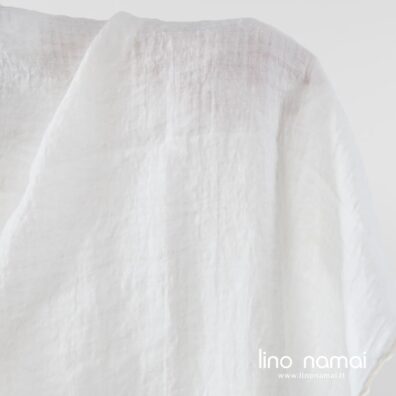 Pieno baltumo lino audinys su įaustais langeliais