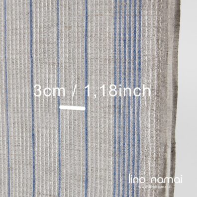 Rankšluostinis „vaflinis“ lino audinys iš baltų, mėlynų ir natūralios spalvos verpalų