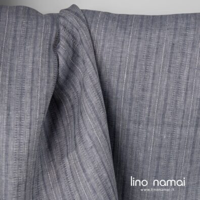 Lininis pilkai dryžuotas audinys