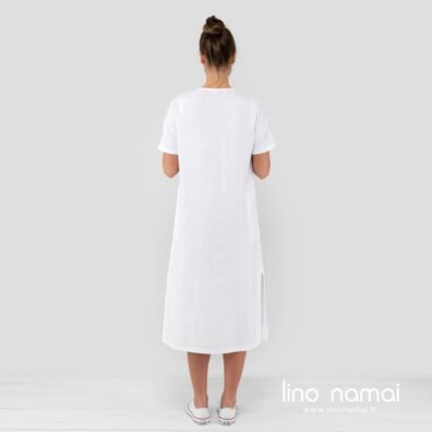 Balta lininė suknelė, nugaros pusė