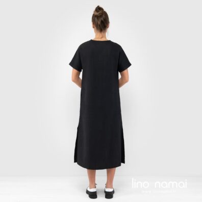 Juoda lininė suknelė, nugaros pusė