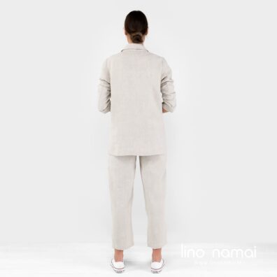 Lininis švarkas šviesiai pilkas, nugaros pusė