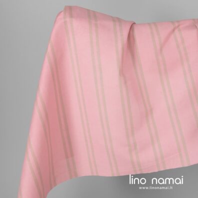 Puslininis rožinis dryžuotas audinys