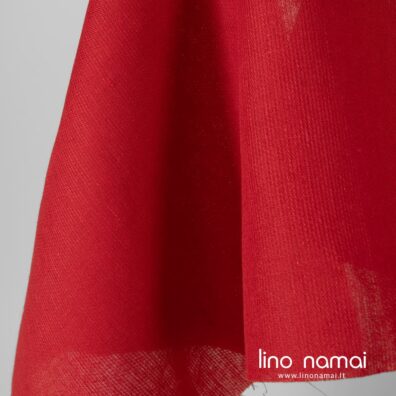 Raudonas lininis audinys smulkiu rašteliu
