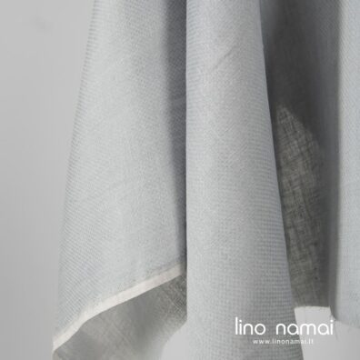 Melsvai pilkas raštuotas lininis audinys drabužiams, namų tekstilei