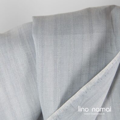Pilkas dryžuotas lino audinys