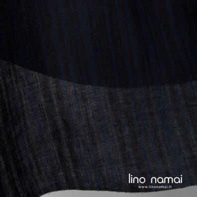 Lininis audinys juodais, tamsiai mėlynais dryžiais drabužiams, užuolaidoms, staltiesėms siūti
