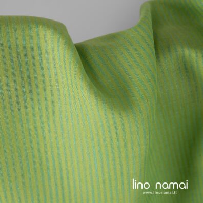 Žaliai ir žydrai dryžuotas lininis audinys
