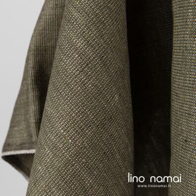 Lininis audinys iš žalių, juodų, pilkšvų verpalų