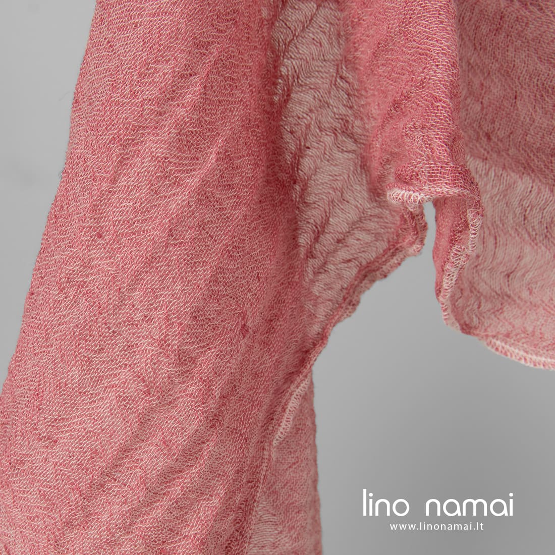 Audinys iš rožinių lino ir baltų vilnos verpalų
