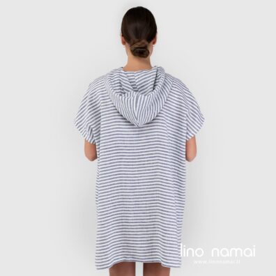 Lininis mėlynai dryžuotas paplūdimio pončas su gobtuvu