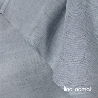 Pilkai-mėlynai smulkiai languotas lino audinys