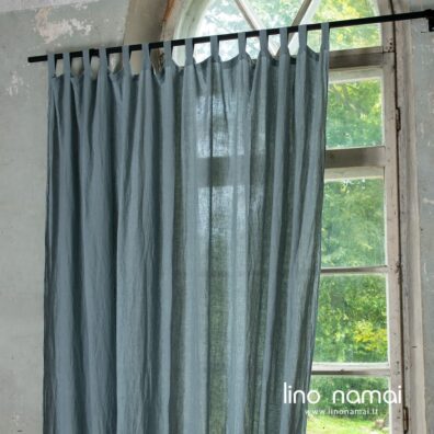 Melsvai pilka lininė užuolaida su kabinimo kilpomis