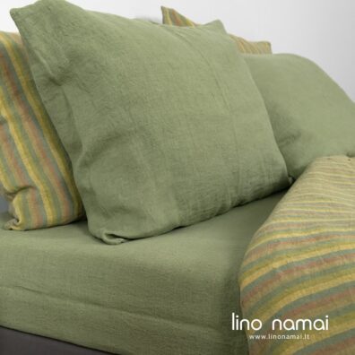 Šviesiai žalias lininis pagalvės užvalkalas su užkaitu