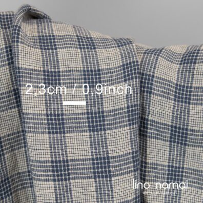 Mėlynai languotas lininis audinys drabužiams, patalynei, staltiesėms, užuolaidoms