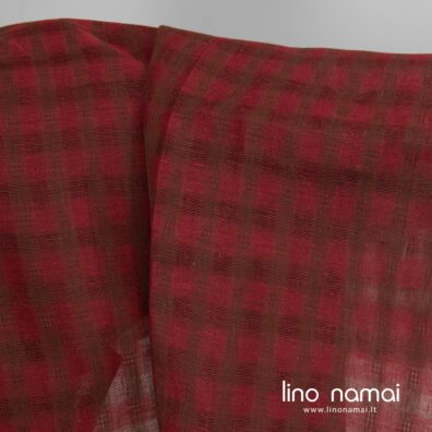 Permatomas lengvas lino audinys iš raudonų ir rudų verpalų