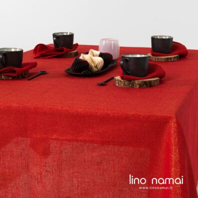Lininė raudona staltiesė su aukso blizgesiu