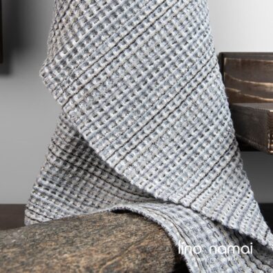 Pilkas lino - medvilnės rankšluos juodais dryžiukais