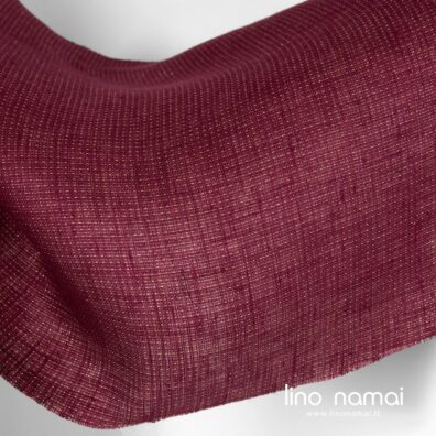 Lininis tamsiai raudonas blizgantis audinys drabužiams, užuolaidoms, staltiesėms, servetėlėms